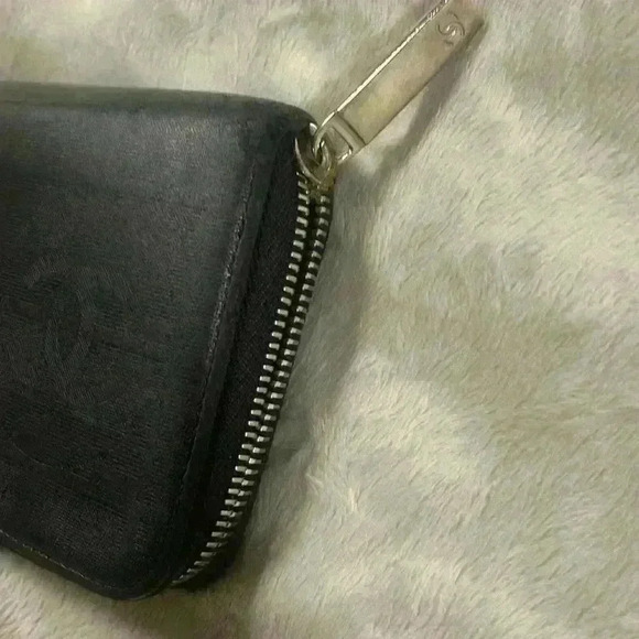 Chanel Black Long Zip Wallet w/ COA - Picture 9 of 13